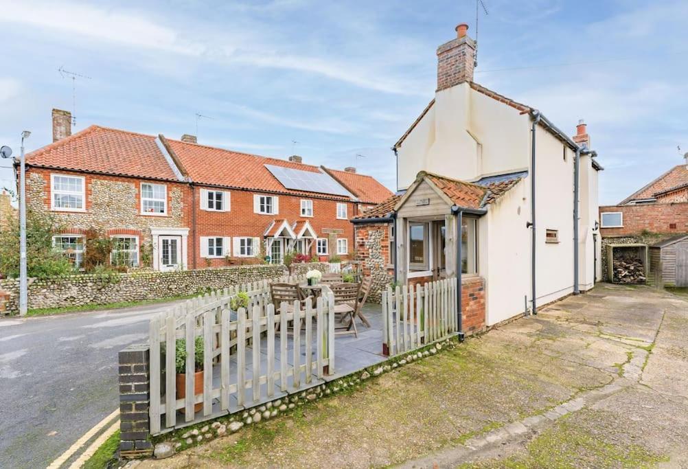 3 Mill Street - Norfolk Cottage Agency Holt  Exterior photo